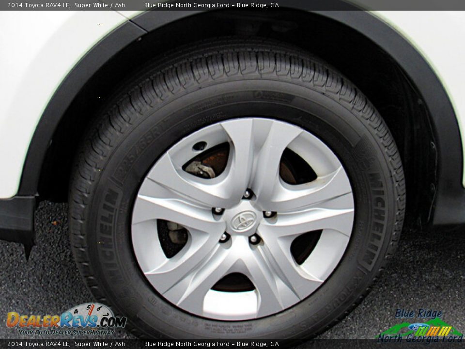 2014 Toyota RAV4 LE Wheel Photo #9