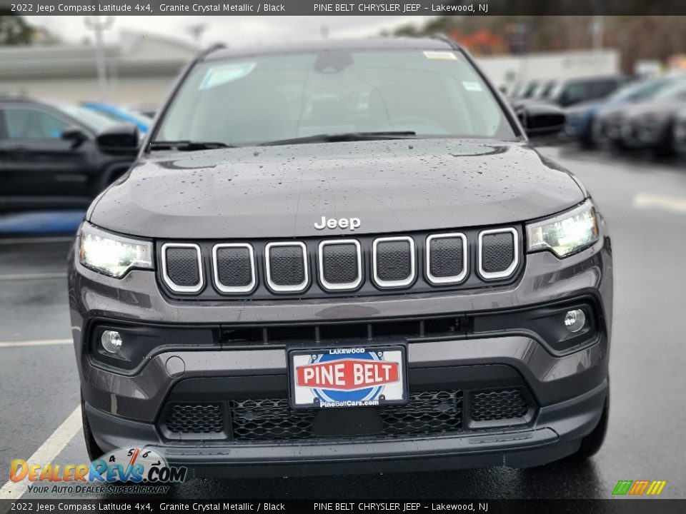 2022 Jeep Compass Latitude 4x4 Granite Crystal Metallic / Black Photo #2