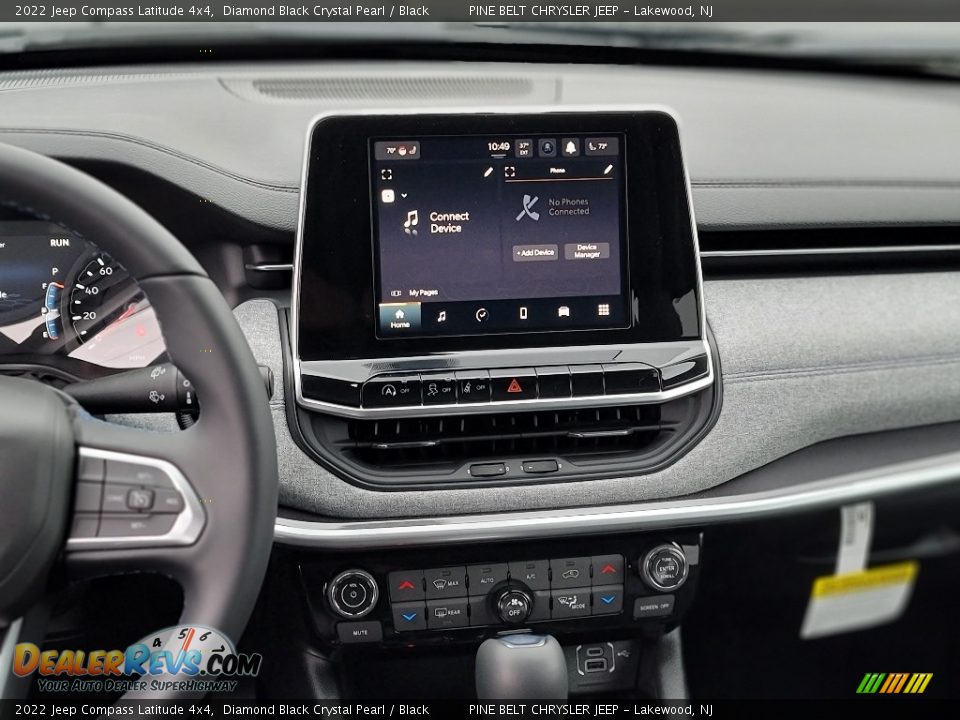 2022 Jeep Compass Latitude 4x4 Diamond Black Crystal Pearl / Black Photo #7