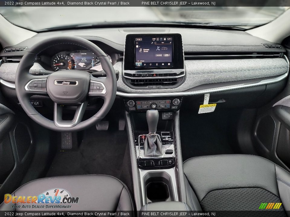 2022 Jeep Compass Latitude 4x4 Diamond Black Crystal Pearl / Black Photo #9
