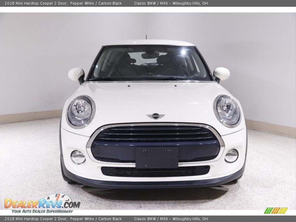 2018 Mini Hardtop Cooper 2 Door Pepper White / Carbon Black Photo #2