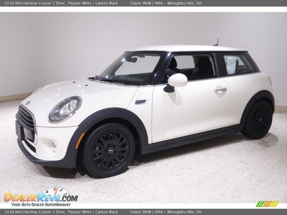 2018 Mini Hardtop Cooper 2 Door Pepper White / Carbon Black Photo #3