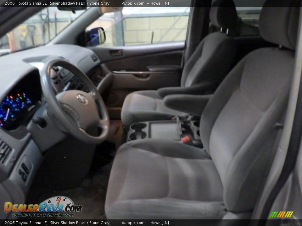 2006 Toyota Sienna LE Silver Shadow Pearl / Stone Gray Photo #7