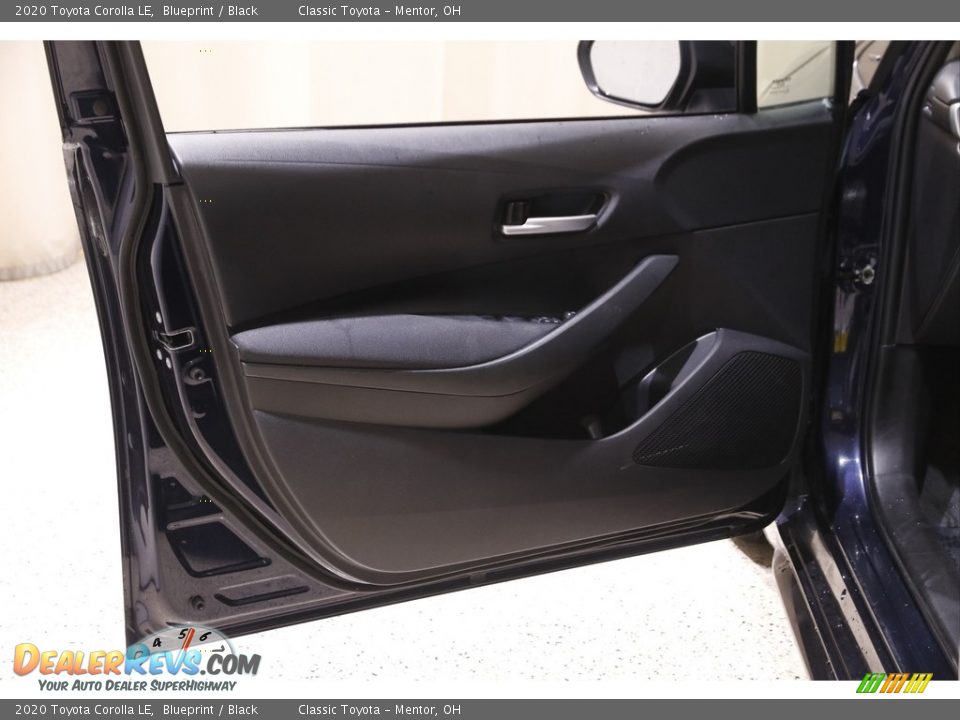 2020 Toyota Corolla LE Blueprint / Black Photo #4