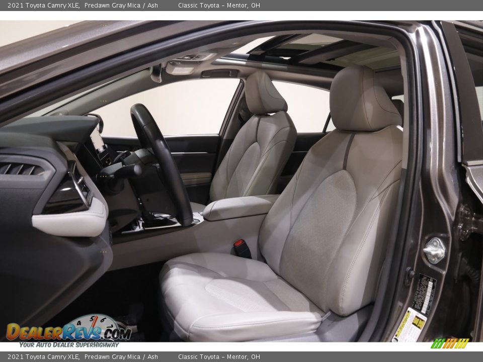 Ash Interior - 2021 Toyota Camry XLE Photo #5