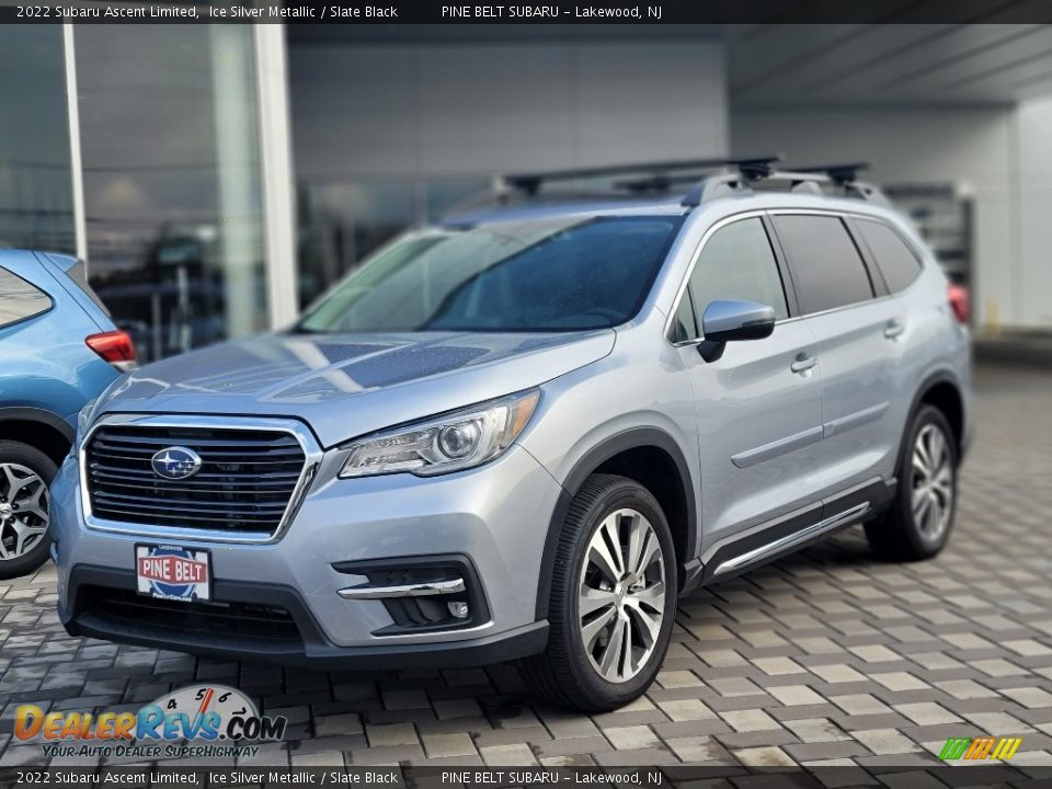 Front 3/4 View of 2022 Subaru Ascent Limited Photo #1