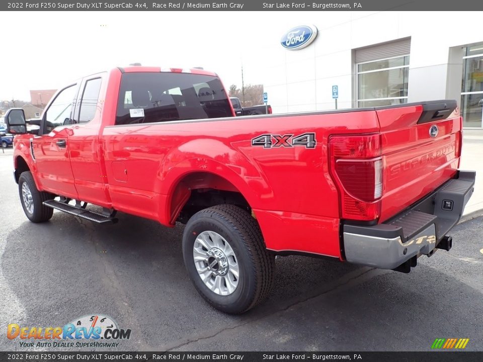 2022 Ford F250 Super Duty XLT SuperCab 4x4 Race Red / Medium Earth Gray Photo #3