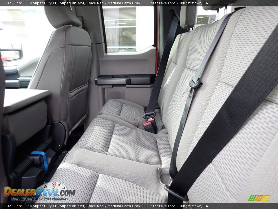 Rear Seat of 2022 Ford F250 Super Duty XLT SuperCab 4x4 Photo #12