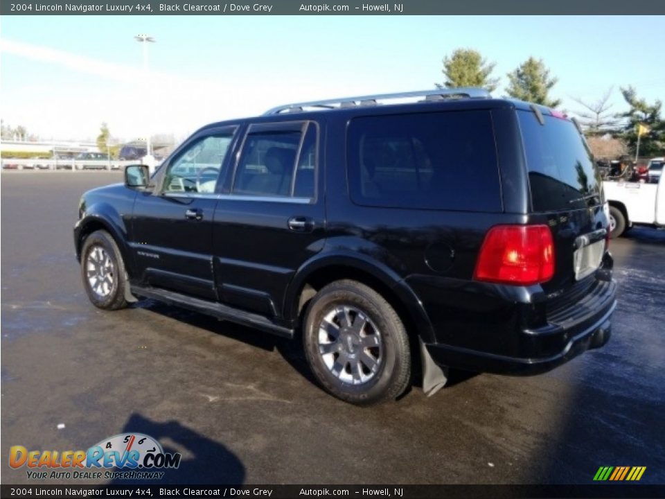 2004 Lincoln Navigator Luxury 4x4 Black Clearcoat / Dove Grey Photo #5