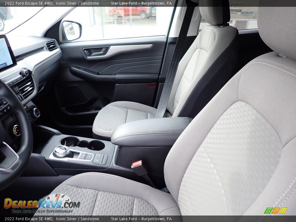 Front Seat of 2022 Ford Escape SE 4WD Photo #10