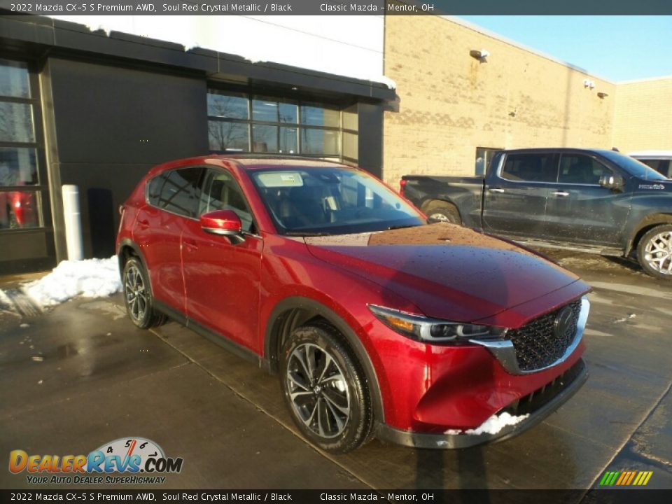Front 3/4 View of 2022 Mazda CX-5 S Premium AWD Photo #1
