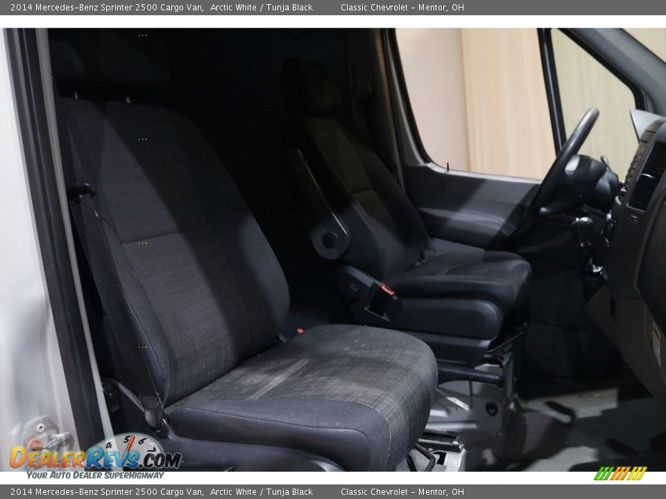 2014 Mercedes-Benz Sprinter 2500 Cargo Van Arctic White / Tunja Black Photo #13