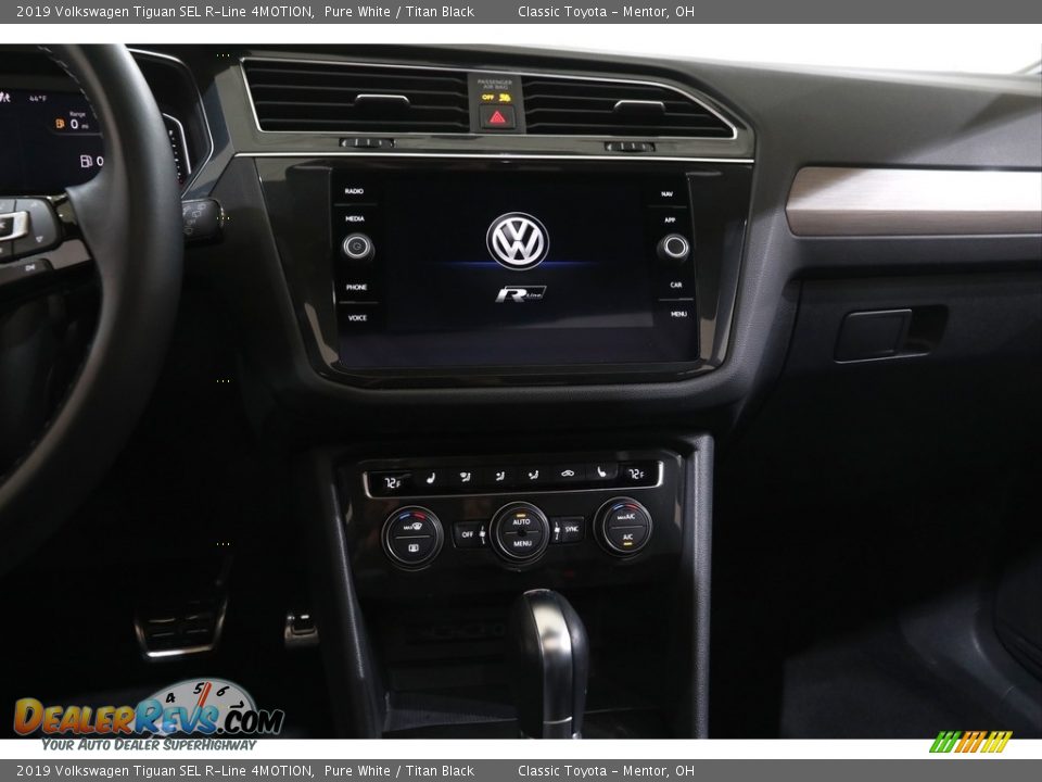 2019 Volkswagen Tiguan SEL R-Line 4MOTION Pure White / Titan Black Photo #10