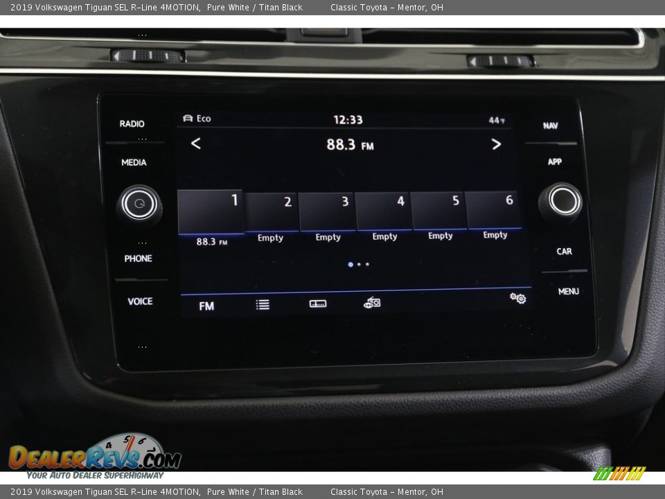 2019 Volkswagen Tiguan SEL R-Line 4MOTION Pure White / Titan Black Photo #11