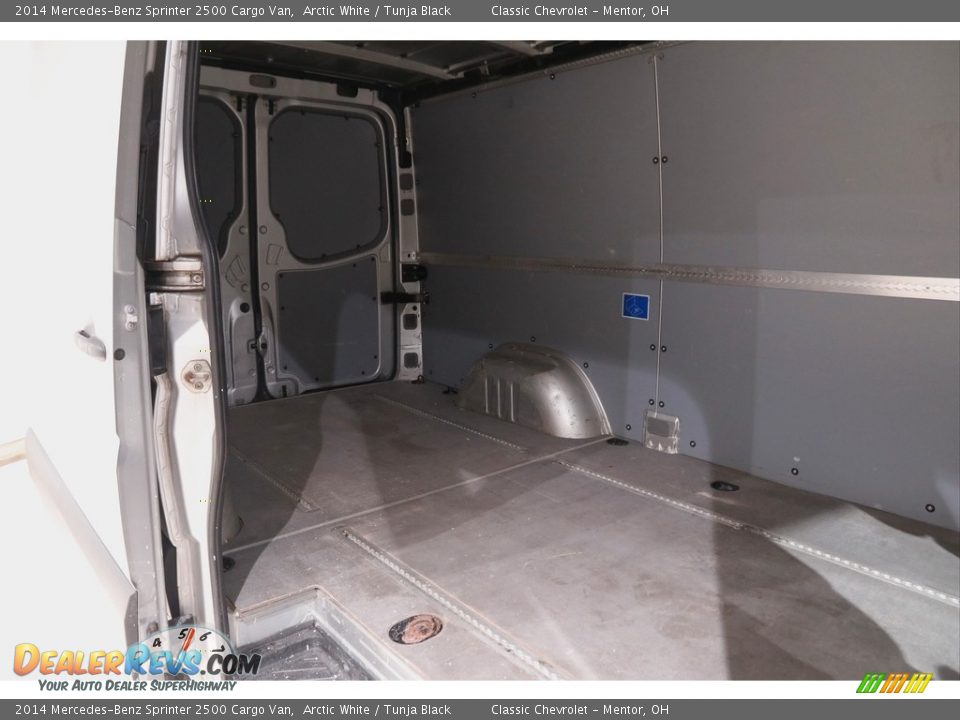 2014 Mercedes-Benz Sprinter 2500 Cargo Van Arctic White / Tunja Black Photo #15