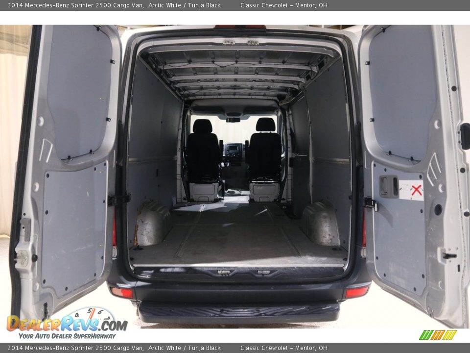 2014 Mercedes-Benz Sprinter 2500 Cargo Van Arctic White / Tunja Black Photo #17