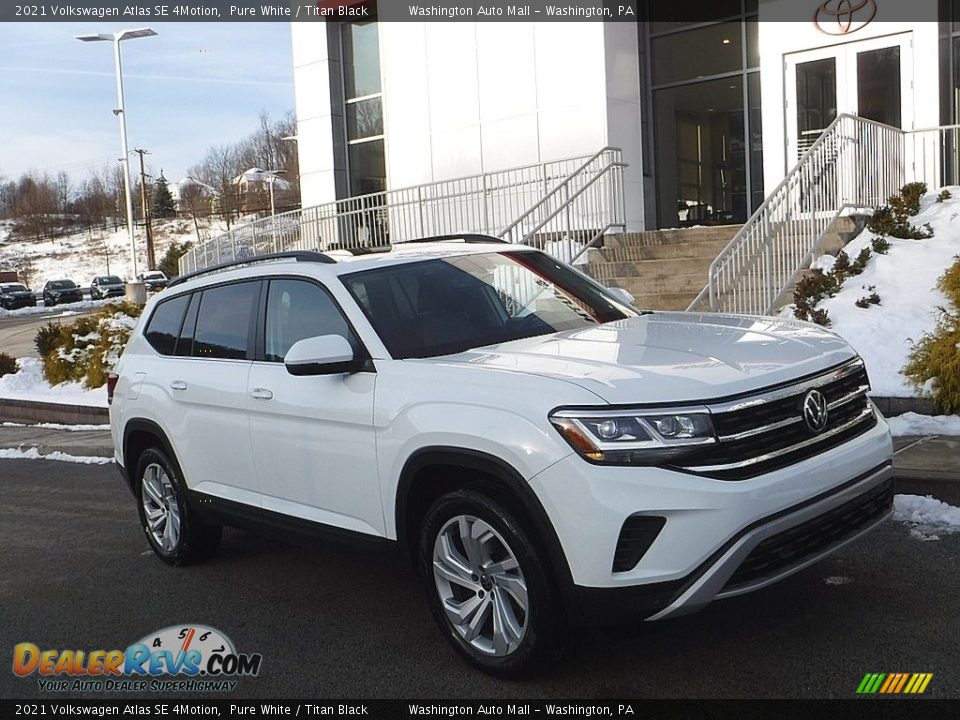 Front 3/4 View of 2021 Volkswagen Atlas SE 4Motion Photo #1