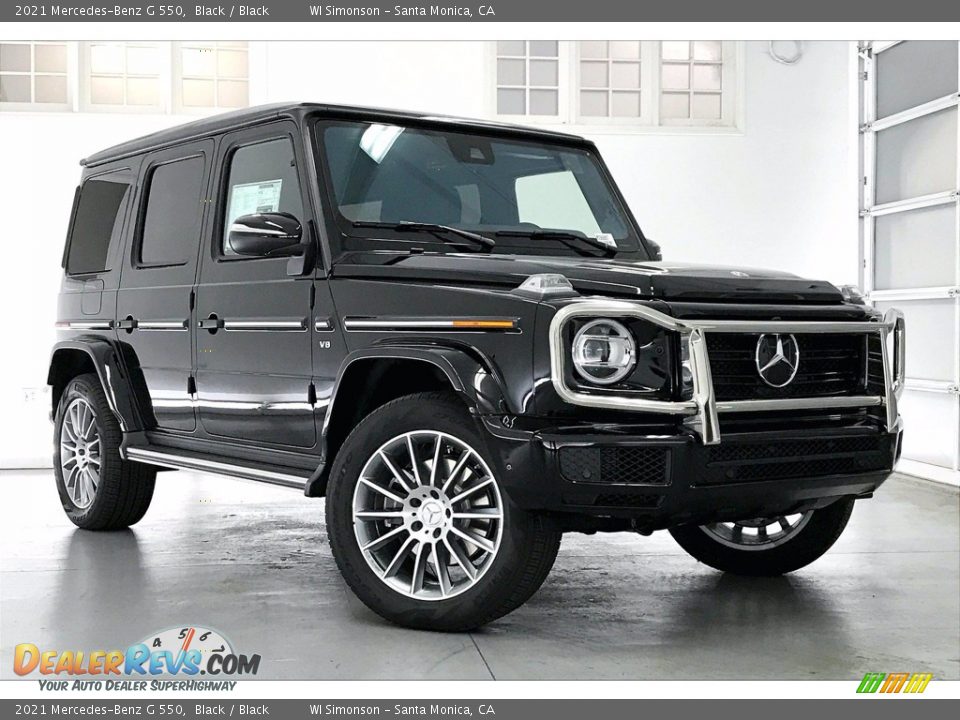 Front 3/4 View of 2021 Mercedes-Benz G 550 Photo #10