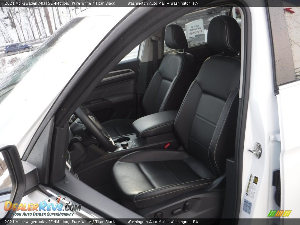 Front Seat of 2021 Volkswagen Atlas SE 4Motion Photo #19