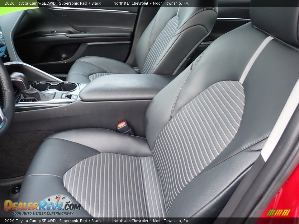 Front Seat of 2020 Toyota Camry SE AWD Photo #19
