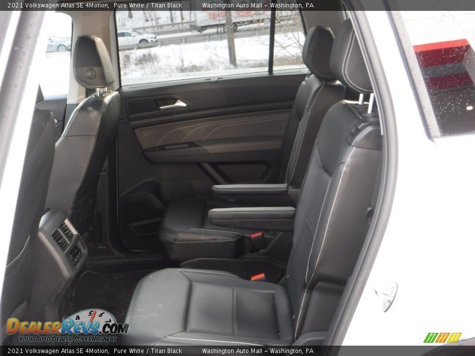 Rear Seat of 2021 Volkswagen Atlas SE 4Motion Photo #22