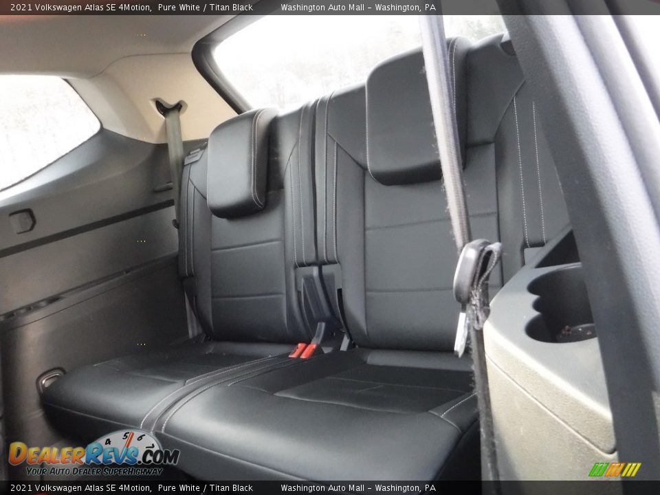 Rear Seat of 2021 Volkswagen Atlas SE 4Motion Photo #24