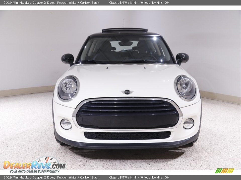 2019 Mini Hardtop Cooper 2 Door Pepper White / Carbon Black Photo #2