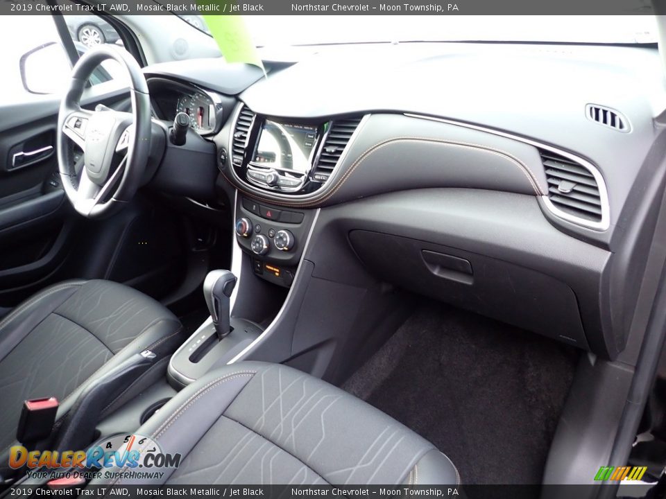 2019 Chevrolet Trax LT AWD Mosaic Black Metallic / Jet Black Photo #16