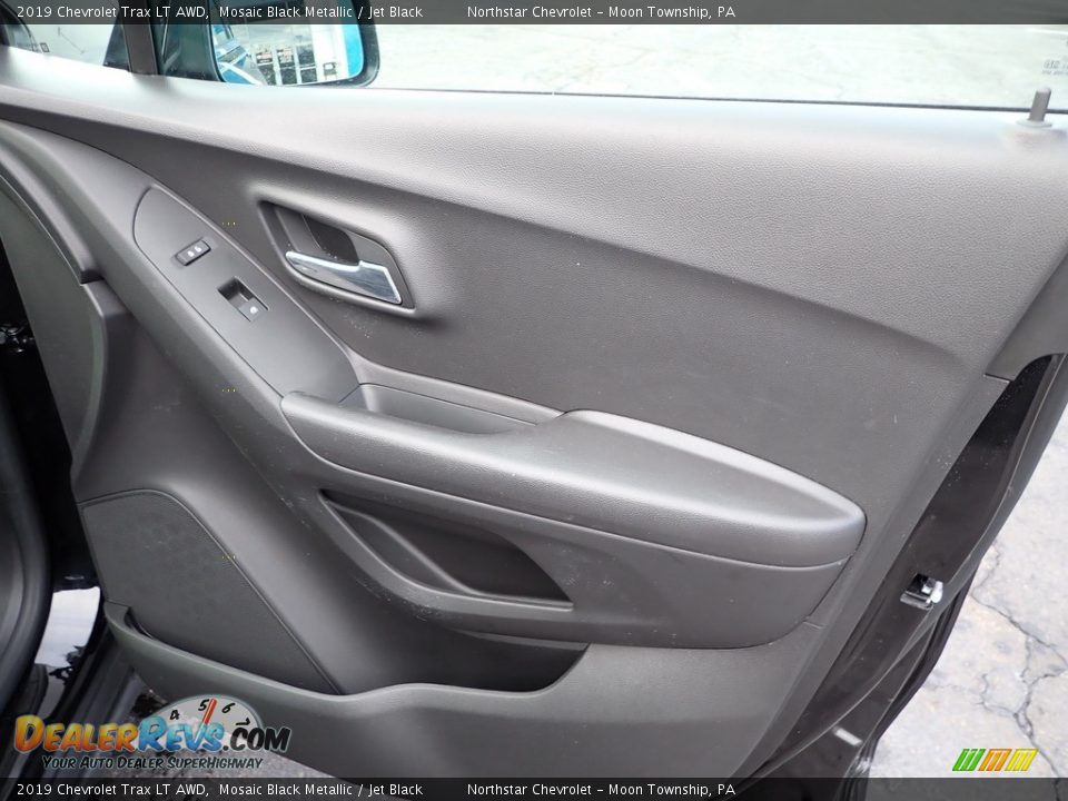 2019 Chevrolet Trax LT AWD Mosaic Black Metallic / Jet Black Photo #17