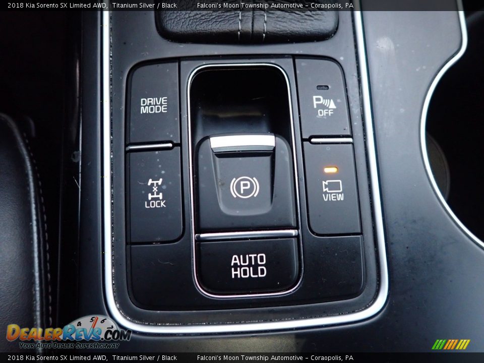 Controls of 2018 Kia Sorento SX Limited AWD Photo #26