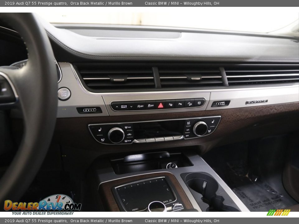 Controls of 2019 Audi Q7 55 Prestige quattro Photo #9