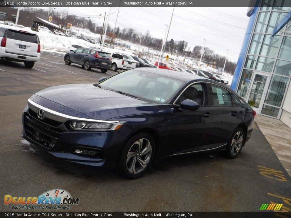 Front 3/4 View of 2018 Honda Accord EX-L Sedan Photo #6