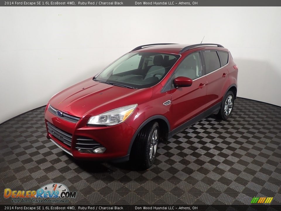2014 Ford Escape SE 1.6L EcoBoost 4WD Ruby Red / Charcoal Black Photo #9