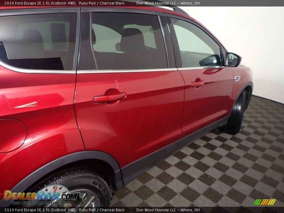 2014 Ford Escape SE 1.6L EcoBoost 4WD Ruby Red / Charcoal Black Photo #19