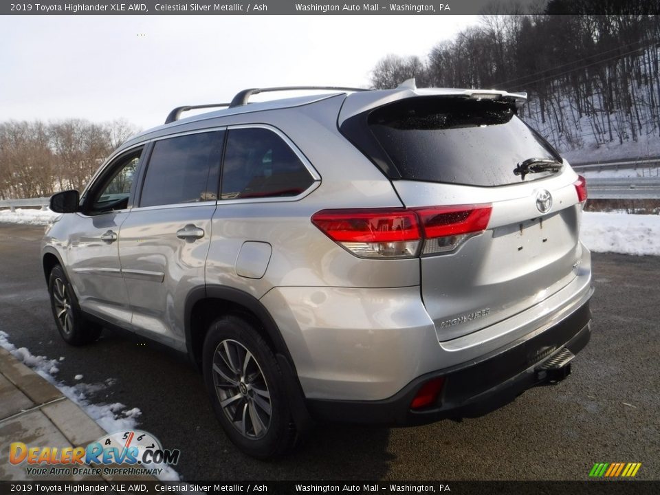 2019 Toyota Highlander XLE AWD Celestial Silver Metallic / Ash Photo #15