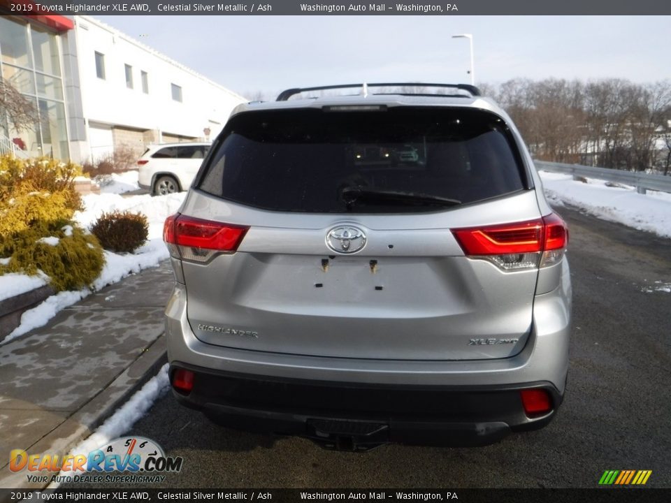 2019 Toyota Highlander XLE AWD Celestial Silver Metallic / Ash Photo #16