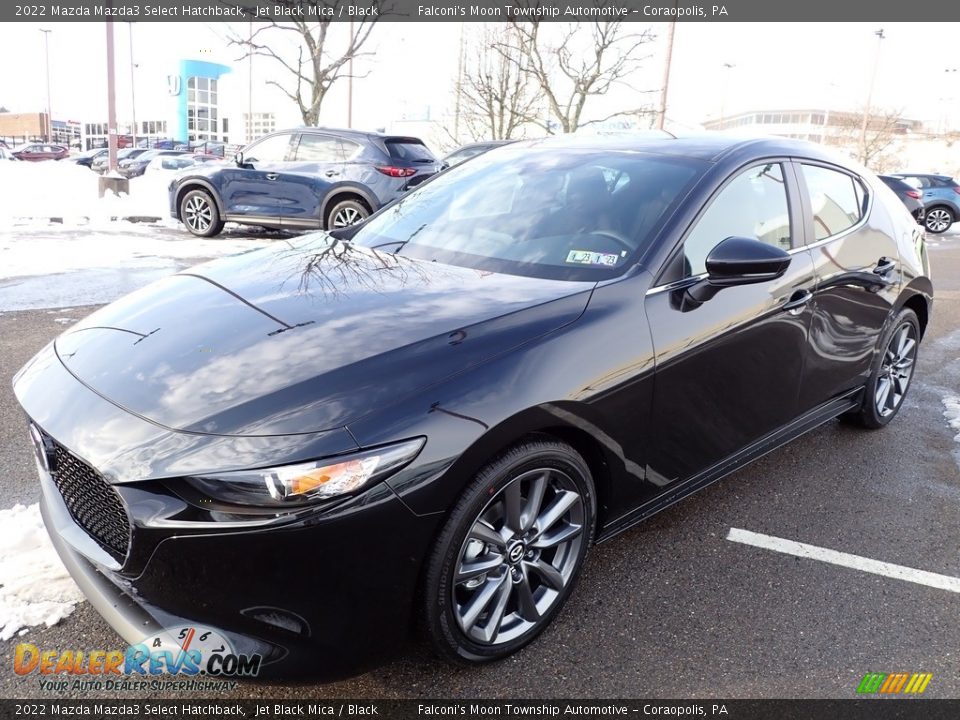 Front 3/4 View of 2022 Mazda Mazda3 Select Hatchback Photo #7