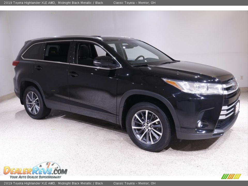 2019 Toyota Highlander XLE AWD Midnight Black Metallic / Black Photo #1