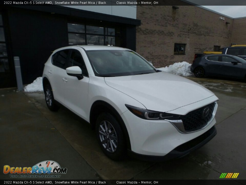 Front 3/4 View of 2022 Mazda CX-5 S Select AWD Photo #1