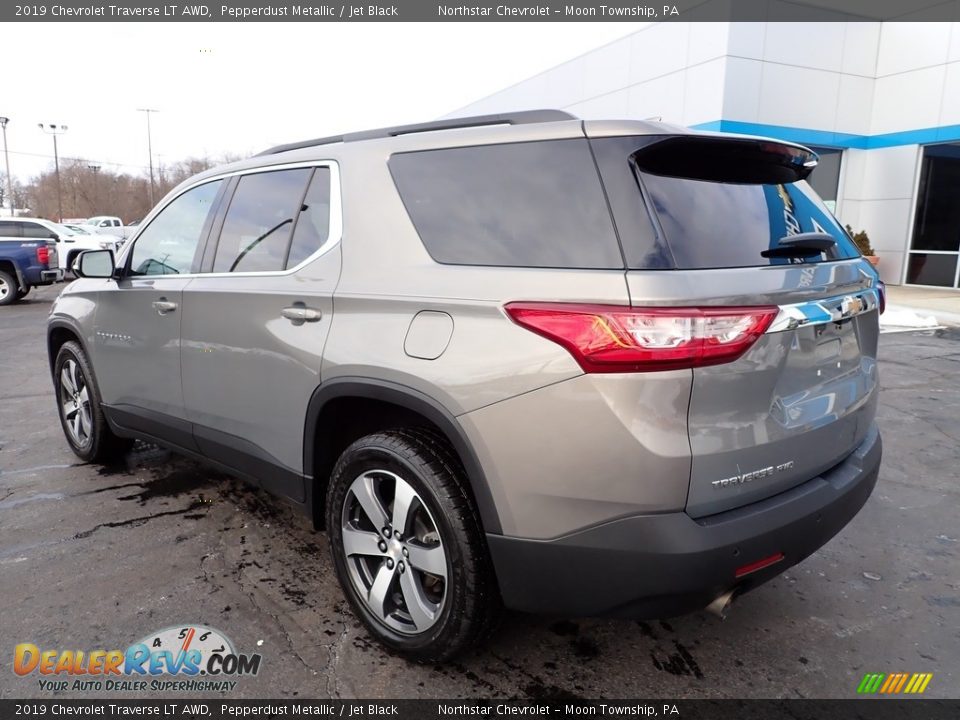 2019 Chevrolet Traverse LT AWD Pepperdust Metallic / Jet Black Photo #4