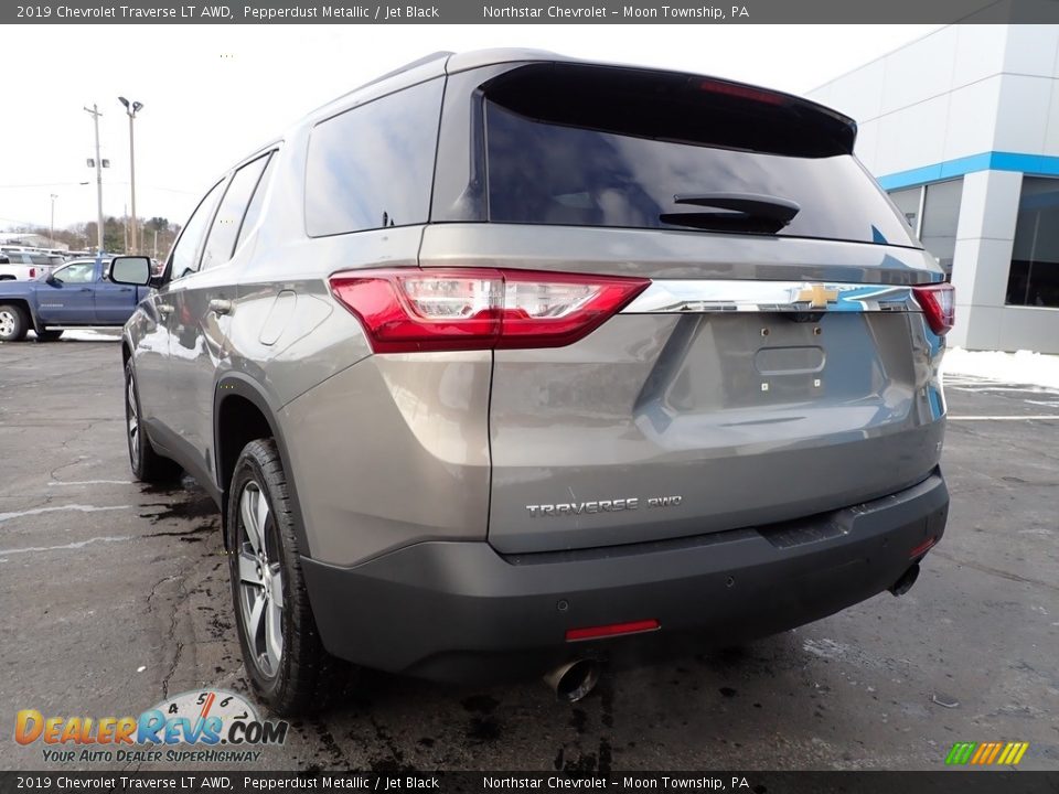 2019 Chevrolet Traverse LT AWD Pepperdust Metallic / Jet Black Photo #5