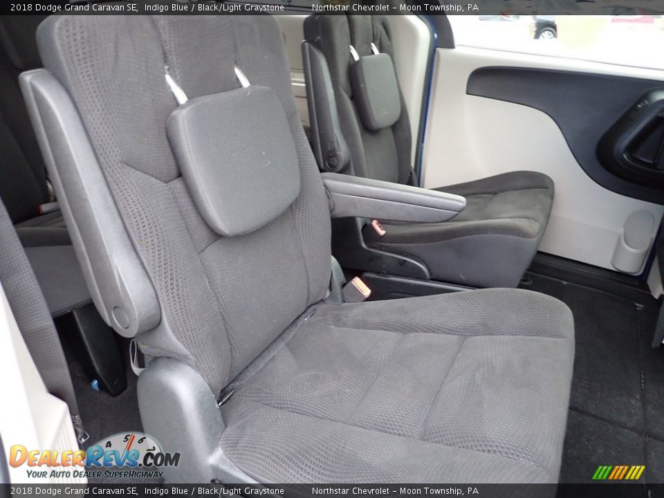 2018 Dodge Grand Caravan SE Indigo Blue / Black/Light Graystone Photo #18