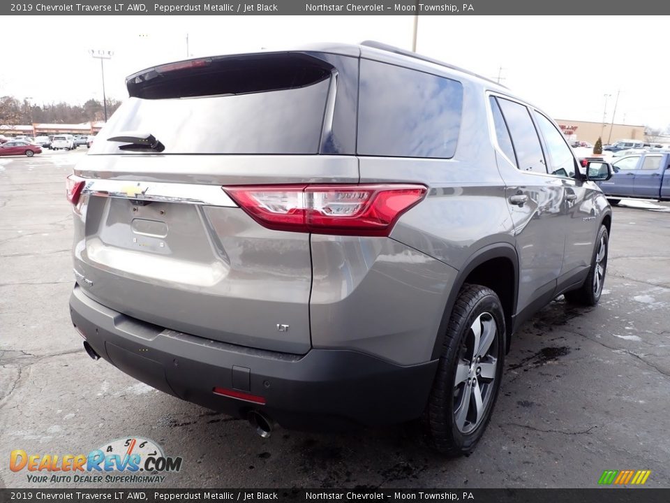 2019 Chevrolet Traverse LT AWD Pepperdust Metallic / Jet Black Photo #8