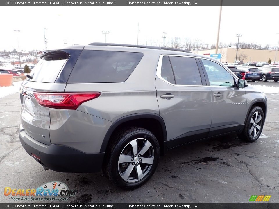 2019 Chevrolet Traverse LT AWD Pepperdust Metallic / Jet Black Photo #9