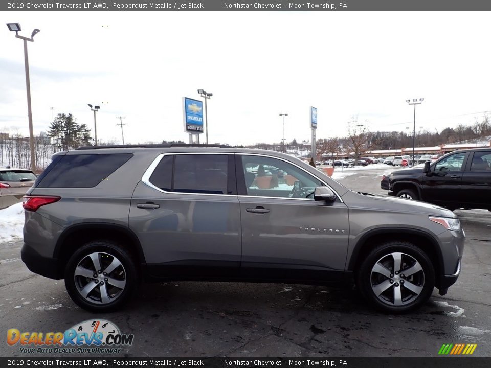 2019 Chevrolet Traverse LT AWD Pepperdust Metallic / Jet Black Photo #10