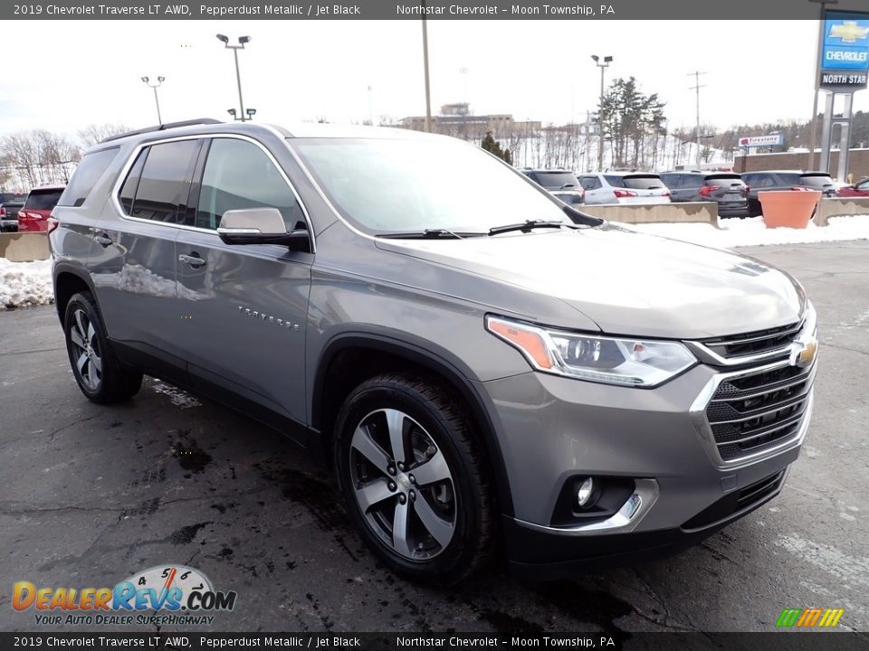 2019 Chevrolet Traverse LT AWD Pepperdust Metallic / Jet Black Photo #11