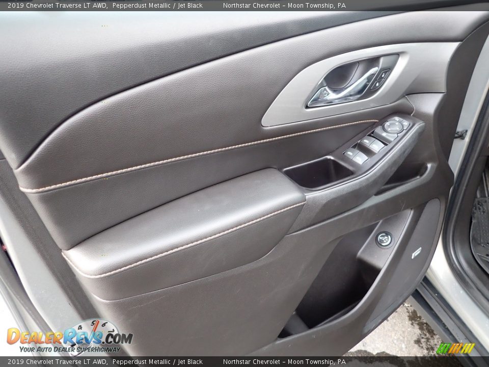 2019 Chevrolet Traverse LT AWD Pepperdust Metallic / Jet Black Photo #24