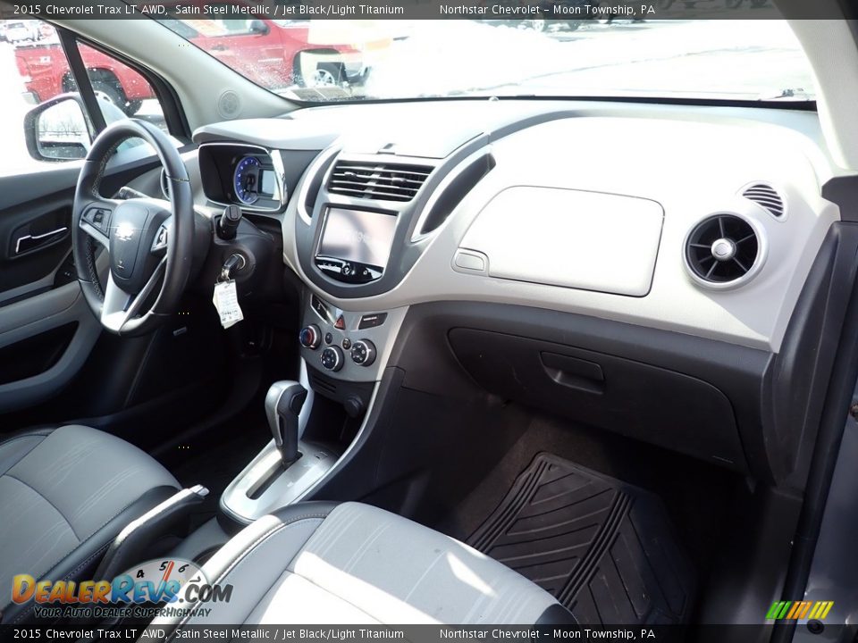 2015 Chevrolet Trax LT AWD Satin Steel Metallic / Jet Black/Light Titanium Photo #16