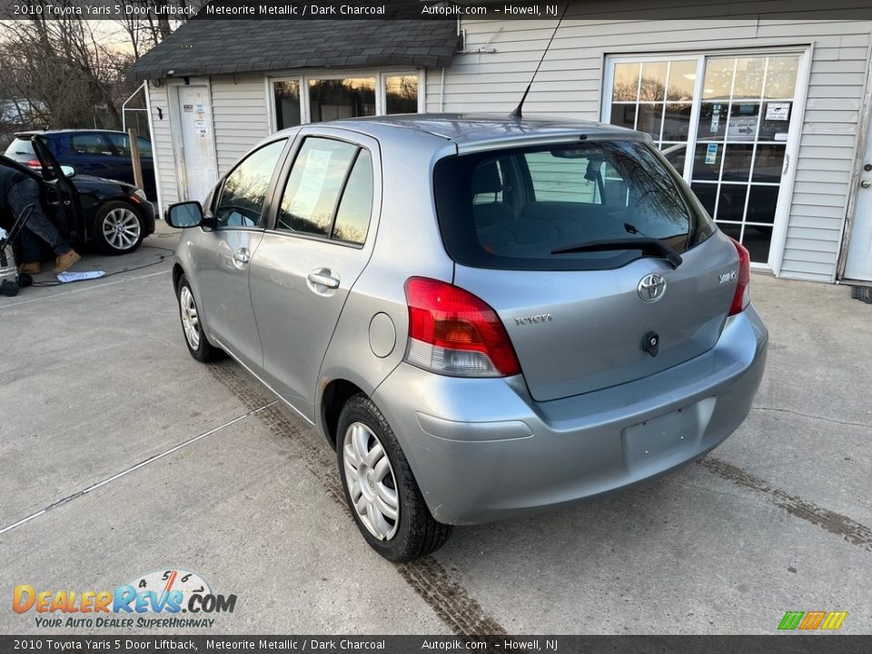 2010 Toyota Yaris 5 Door Liftback Meteorite Metallic / Dark Charcoal Photo #6