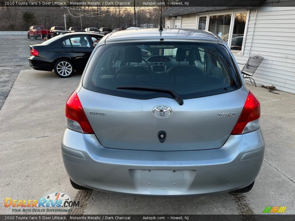 2010 Toyota Yaris 5 Door Liftback Meteorite Metallic / Dark Charcoal Photo #7